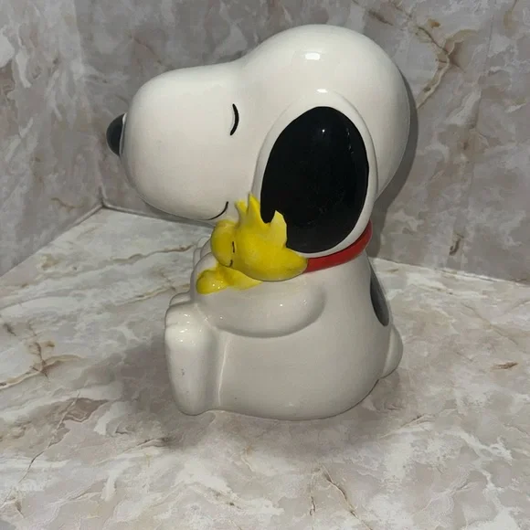 Peanuts: Classic Snoopy hugging Woodstock Cookie Jar